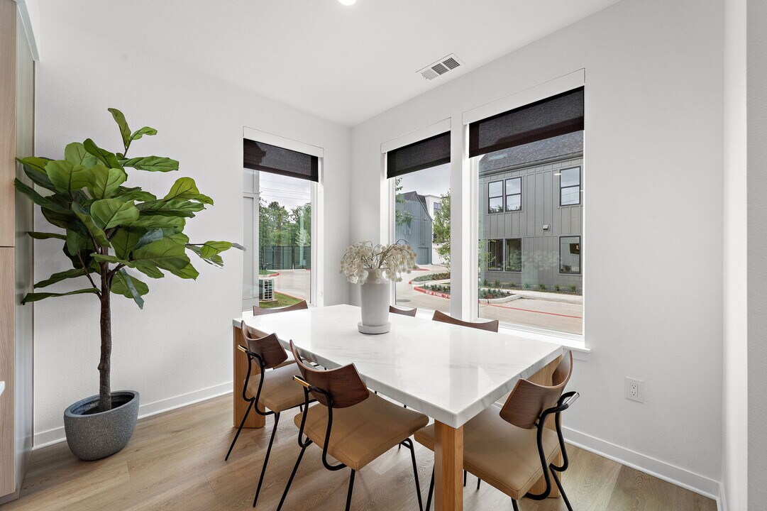 The Sylvan in the Woodlands in The Woodlands, TX - Foto de edificio