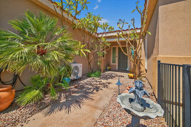 60543 Desert Shadows Dr in La Quinta, CA - Foto de edificio - Building Photo