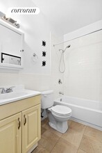 204 9th Ave in New York, NY - Building Photo - Building Photo