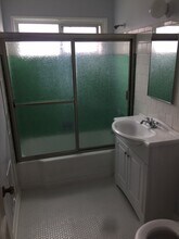 5214 Agnes Ave, Unit 5214 in Valley Village, CA - Building Photo - Building Photo