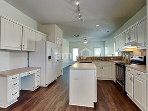 3300 Kemper Ct in High Point, NC - Foto de edificio - Building Photo