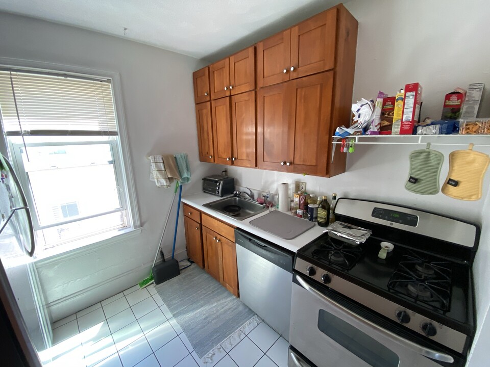 26 Union St, Unit 1 in Boston, MA - Building Photo