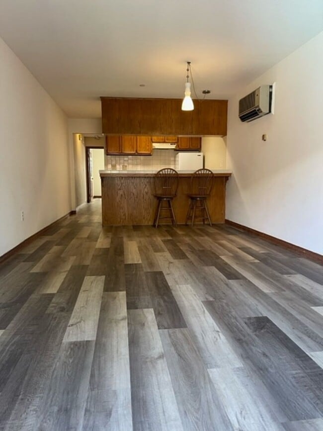 17200 Newhope St in Fountain Valley, CA - Building Photo - Building Photo