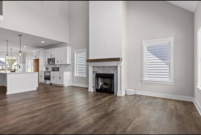 538 Willow Grv Ct in Ringgold, GA - Foto de edificio - Building Photo