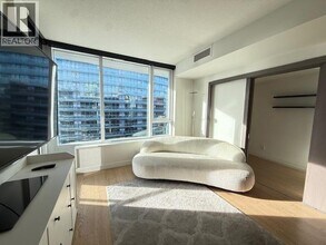 68 Smithe St in Vancouver, BC - Building Photo - Building Photo