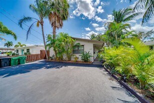 1473 NW 10th St, Unit 1 in Dania Beach, FL - Building Photo