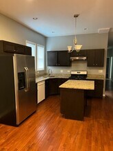 1500 E 73rd St-Unit -1W in Chicago, IL - Building Photo - Building Photo