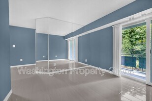 3009 Southern Ave SE in Temple Hills, MD - Building Photo