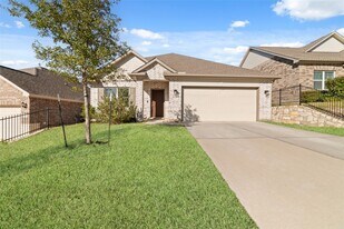 919 Golden Willow Ln in Conroe, TX - Building Photo