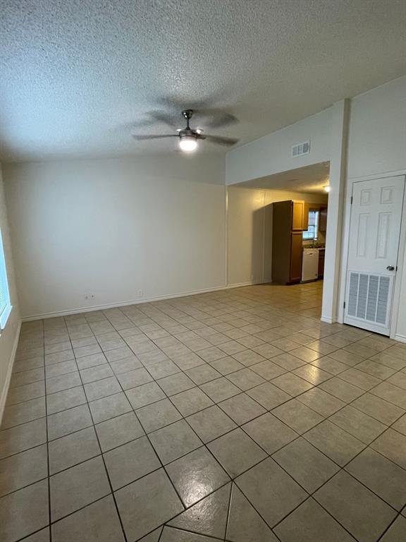 202 Aster St in Kingsland, TX - Building Photo - Building Photo