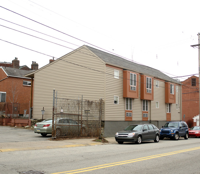 1300 Muriel St in Pittsburgh, PA - Foto de edificio - Building Photo