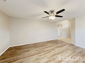 304 Foxhunter St in Fort Worth, TX - Foto de edificio - Building Photo