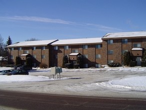 Tower Heights Apartments in Sauk Rapids, MN - Building Photo - Building Photo