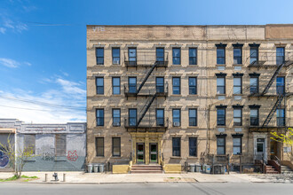 516-518 Morgan Ave in Brooklyn, NY - Building Photo - Building Photo