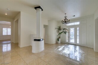 8706 Mesa Madera Dr in Las Vegas, NV - Building Photo - Building Photo