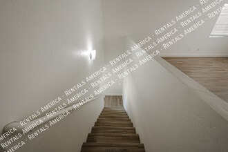 7315 S 30th Ave in Phoenix, AZ - Foto de edificio - Building Photo