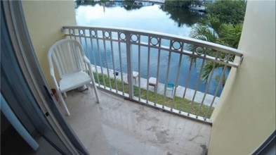 201 Coppitt Rd-Unit -204 in Key West, FL - Building Photo - Building Photo