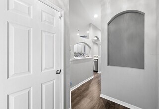 11231 Kapok Grand Cir in St. Petersburg, FL - Building Photo - Building Photo