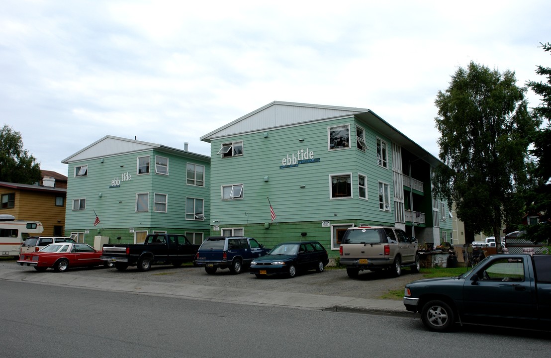 Ebb Tide in Anchorage, AK - Building Photo