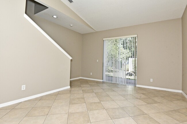 1226 Sandstone Run in Sanford, FL - Building Photo - Building Photo