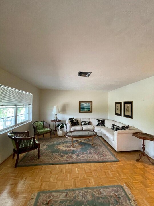 500 1st Ave S in Lake Worth Beach, FL - Building Photo