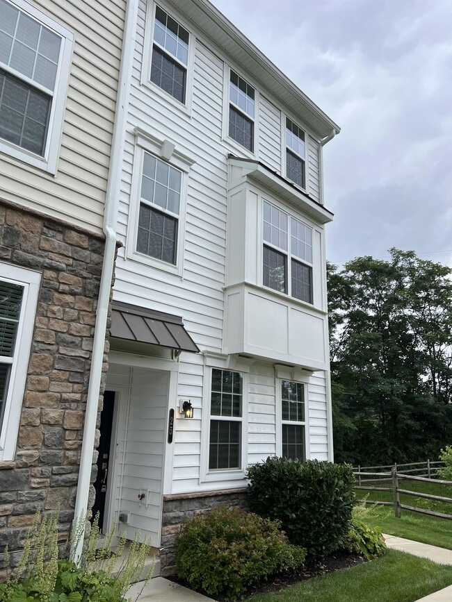 25 Jessop Ln in Hatboro, PA - Building Photo - Building Photo