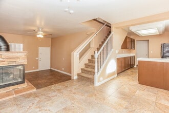 8939 Green Jade Dr in Las Vegas, NV - Building Photo - Building Photo