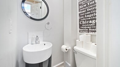 35 Henry St in St John's, NL - Building Photo - Building Photo