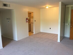 Bart Villa Apartments in Bloomington, IN - Building Photo - Building Photo
