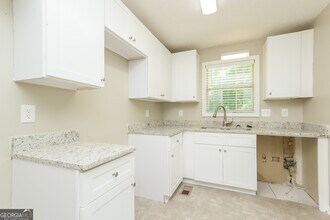 219 Hampton Dr in Dallas, GA - Building Photo - Building Photo