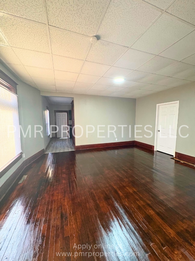 2136 S 12th St in St. Joseph, MO - Building Photo - Building Photo