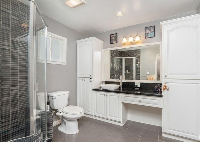 7128 Mammoth Ave in Los Angeles, CA - Building Photo - Building Photo