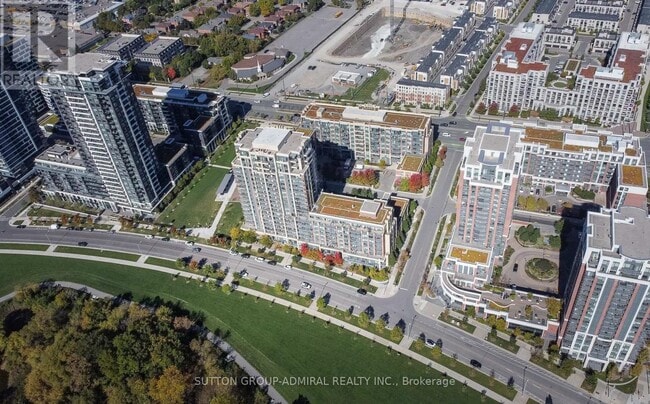 18 Uptown Dr in Markham, ON - Building Photo - Building Photo