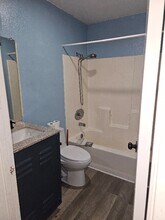 2445 Sycamore Glen Dr in Sparks, NV - Foto de edificio - Building Photo