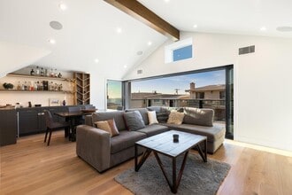 248 34th St in Hermosa Beach, CA - Building Photo - Building Photo