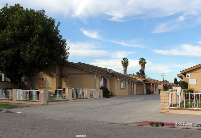 5315 Live Oak St in Bell Gardens, CA - Building Photo - Building Photo