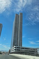 4471 Dean Martin Dr, Unit 507 in Las Vegas, NV - Building Photo