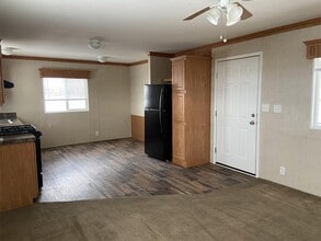 1900 S 1100 W in Logan, UT - Foto de edificio - Building Photo