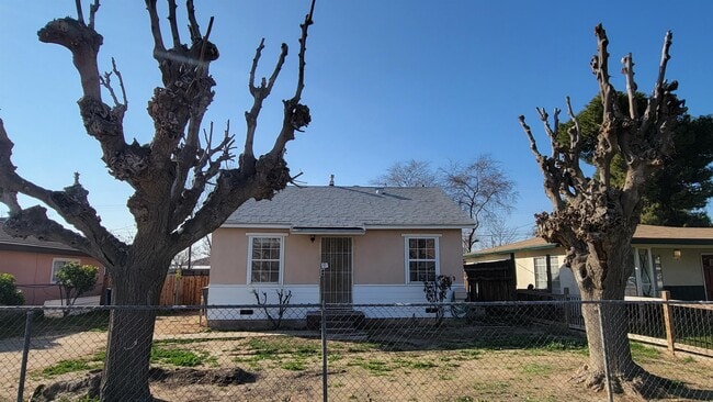 property at 805 Apple St