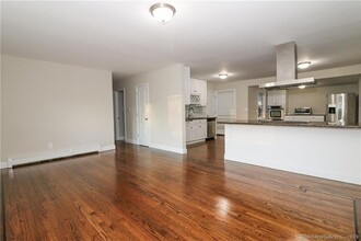 198 Macon Dr in Bridgeport, CT - Building Photo - Building Photo