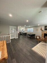 7907 965 E in Sandy, UT - Foto de edificio - Building Photo