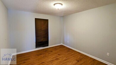 215 Gordon St in Glennville, GA - Building Photo - Building Photo