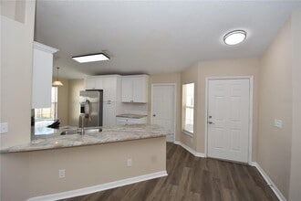 6 Seckel Ct in Palm Coast, FL - Building Photo - Building Photo