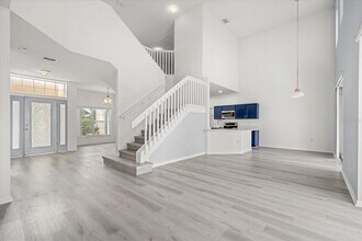521 Bromley Ct in Kissimmee, FL - Foto de edificio - Building Photo