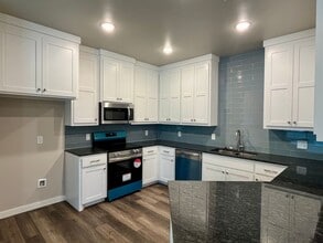 6604 Bent Wood Villas Dr in Oklahoma City, OK - Building Photo - Building Photo