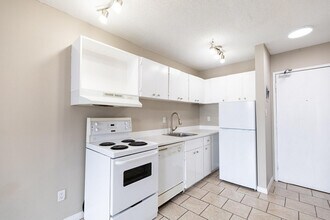 Mainstreet Place in Calgary, AB - Building Photo - Building Photo