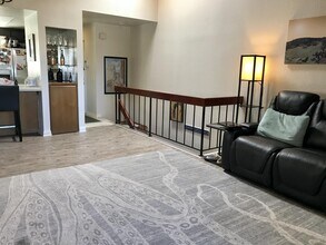 4548 W Point Loma Blvd in San Diego, CA - Building Photo - Building Photo