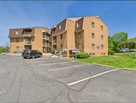 325 Campbell St. in Staunton, VA - Building Photo