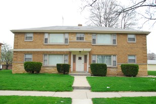 4478 N 84th St in Milwaukee, WI - Building Photo