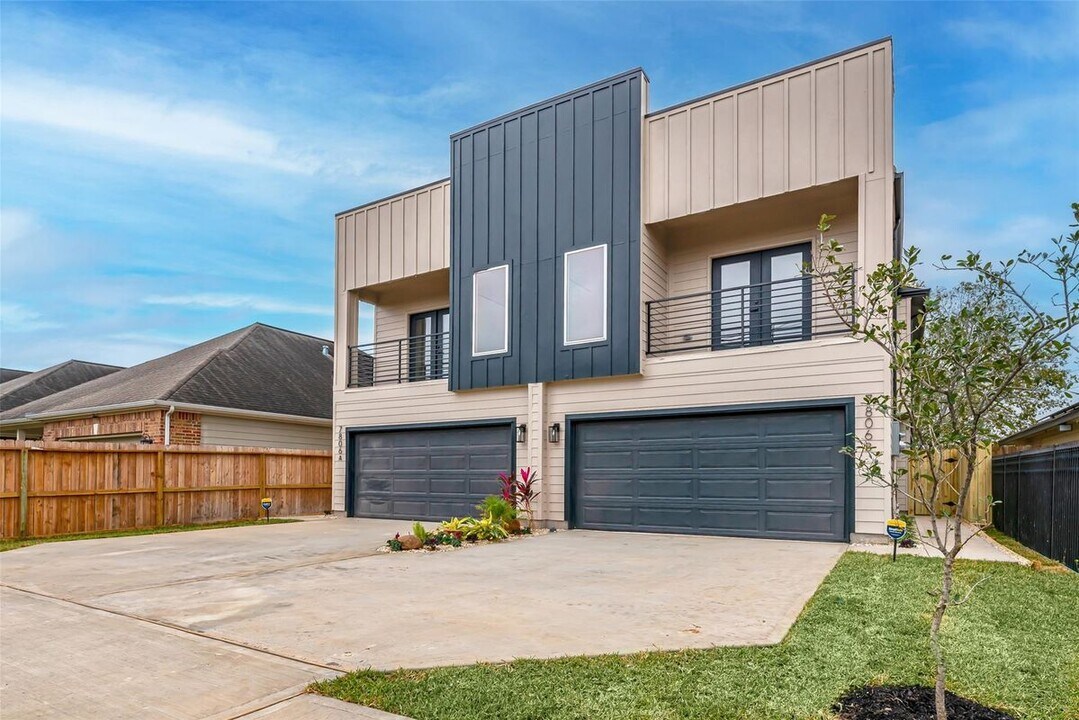 7806 Comal St in Houston, TX - Building Photo
